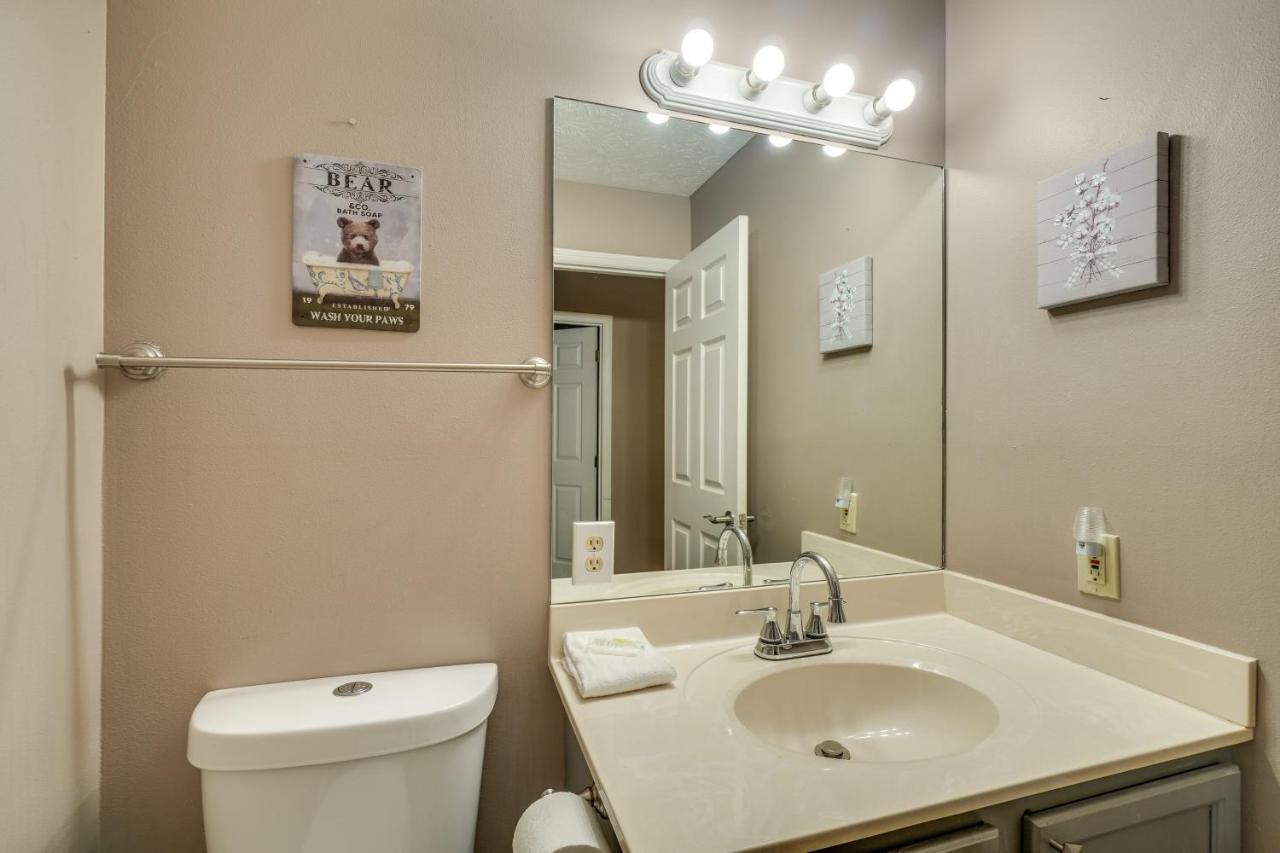 Gatlinburg Vacation Rental Balcony With Hot Tub! Экстерьер фото