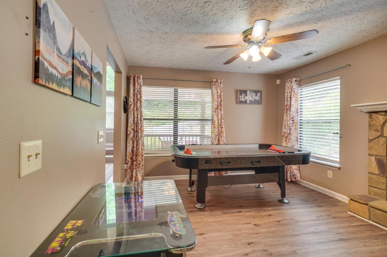 Gatlinburg Vacation Rental Balcony With Hot Tub! Экстерьер фото