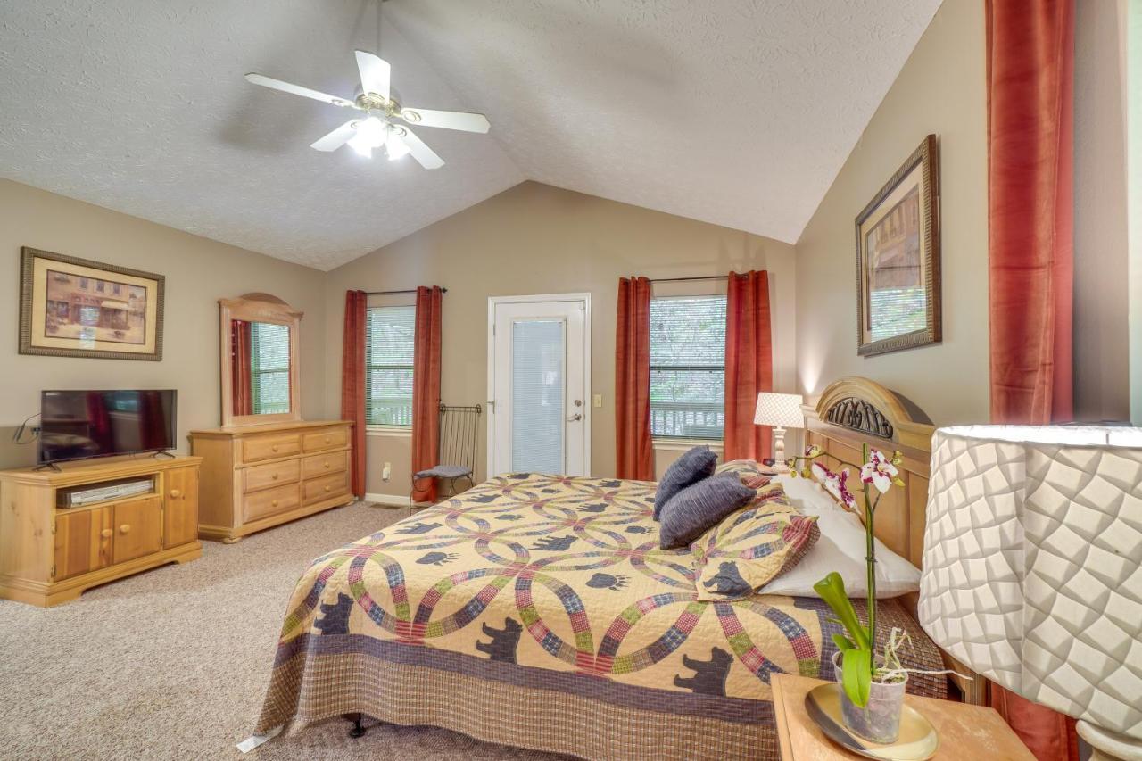 Gatlinburg Vacation Rental Balcony With Hot Tub! Экстерьер фото